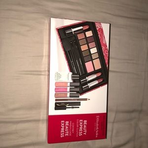 Elizabeth Arden Beauty Express gift set